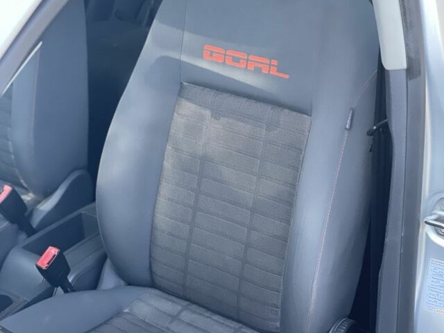 Серый Фольксваген Гольф Плюс, объемом двигателя 1.6 л и пробегом 240 тыс. км за 6900 $, фото 17 на Automoto.ua