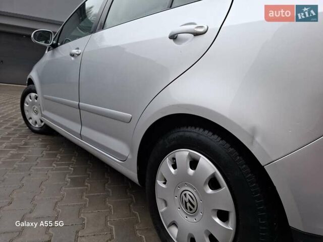 Сірий Фольксваген Golf Plus, об'ємом двигуна 1.41 л та пробігом 224 тис. км за 5850 $, фото 22 на Automoto.ua
