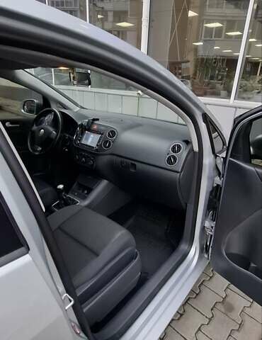 Серый Фольксваген Гольф Плюс, объемом двигателя 1.6 л и пробегом 191 тыс. км за 6900 $, фото 44 на Automoto.ua