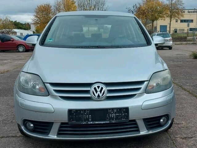 Фольксваген Гольф Плюс 2007 в Луцке на Automoto.ua Серый Фольксваген Гольф Плюс, объемом двигателя 1.4 л и пробегом 196 тыс. км за 5250 $, фото 1 на Automoto.ua