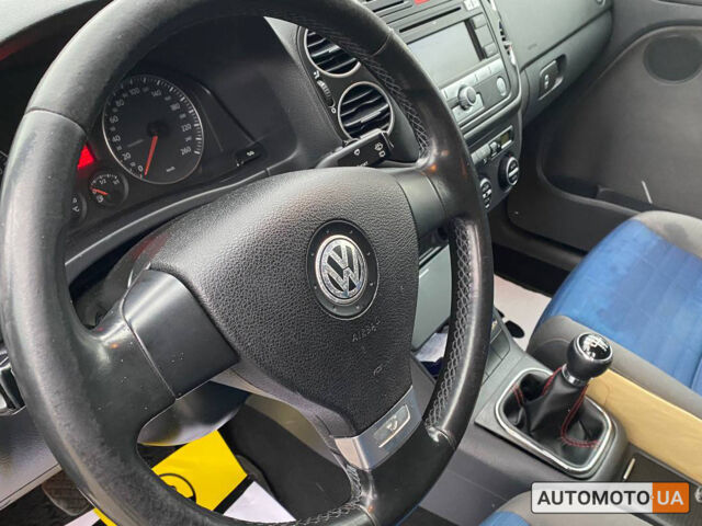 Серый Фольксваген Гольф Плюс, объемом двигателя 1.4 л и пробегом 227 тыс. км за 6300 $, фото 11 на Automoto.ua
