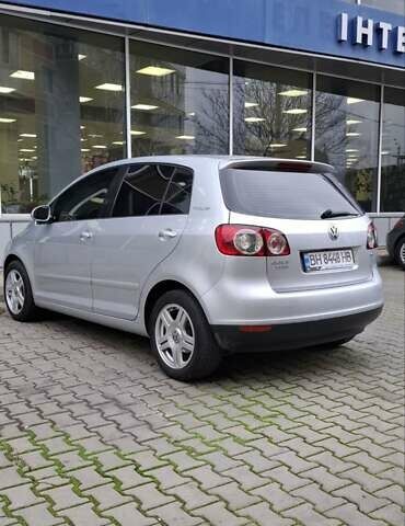 Серый Фольксваген Гольф Плюс, объемом двигателя 1.6 л и пробегом 191 тыс. км за 6900 $, фото 3 на Automoto.ua