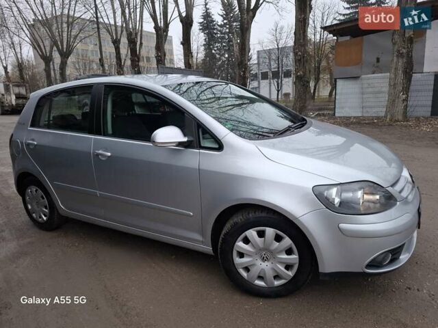 Серый Фольксваген Гольф Плюс, объемом двигателя 1.4 л и пробегом 222 тыс. км за 5850 $, фото 18 на Automoto.ua