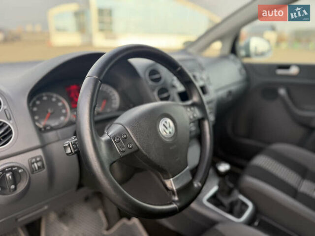 Серый Фольксваген Гольф Плюс, объемом двигателя 1.39 л и пробегом 252 тыс. км за 5900 $, фото 21 на Automoto.ua