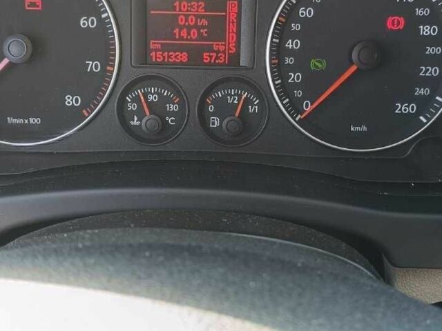 Серый Фольксваген Гольф Плюс, объемом двигателя 1.6 л и пробегом 152 тыс. км за 7200 $, фото 4 на Automoto.ua