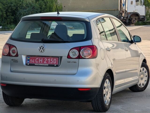 Серый Фольксваген Гольф Плюс, объемом двигателя 1.6 л и пробегом 181 тыс. км за 5550 $, фото 2 на Automoto.ua