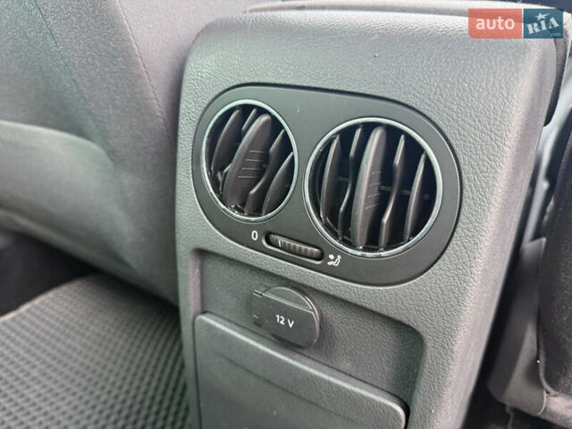 Серый Фольксваген Гольф Плюс, объемом двигателя 1.39 л и пробегом 252 тыс. км за 5900 $, фото 18 на Automoto.ua