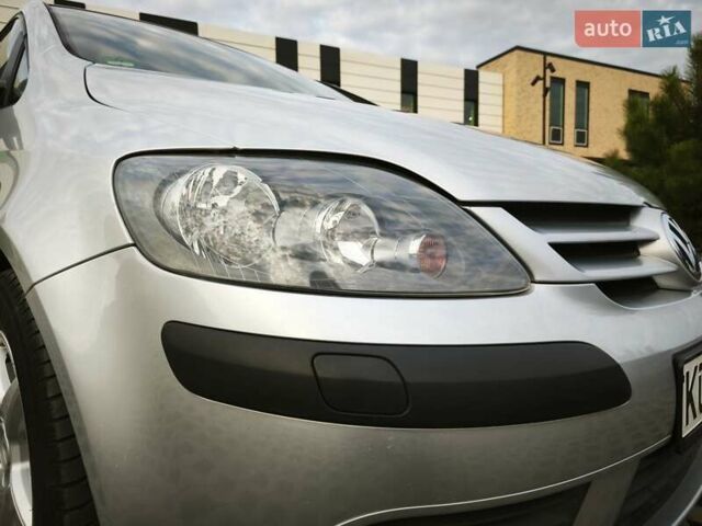 Серый Фольксваген Гольф Плюс, объемом двигателя 1.6 л и пробегом 163 тыс. км за 6900 $, фото 9 на Automoto.ua