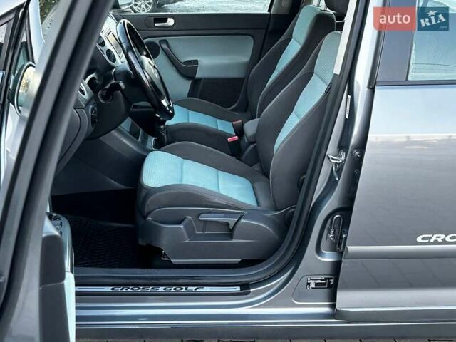 Серый Фольксваген Гольф Плюс, объемом двигателя 1.6 л и пробегом 223 тыс. км за 7499 $, фото 69 на Automoto.ua