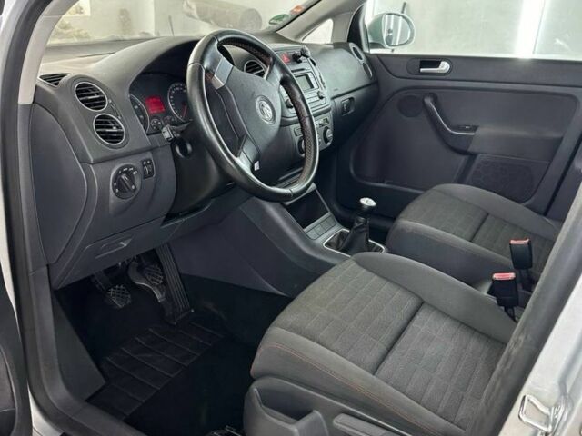 Сірий Фольксваген Golf Plus, об'ємом двигуна 1.6 л та пробігом 237 тис. км за 6000 $, фото 15 на Automoto.ua