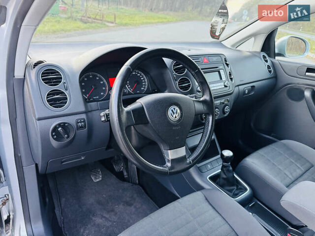 Серый Фольксваген Гольф Плюс, объемом двигателя 1.6 л и пробегом 180 тыс. км за 5699 $, фото 25 на Automoto.ua