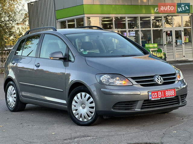 Сірий Фольксваген Golf Plus, об'ємом двигуна 1.6 л та пробігом 230 тис. км за 6650 $, фото 5 на Automoto.ua