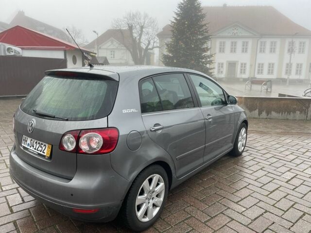 Серый Фольксваген Гольф Плюс, объемом двигателя 1.4 л и пробегом 203 тыс. км за 4950 $, фото 1 на Automoto.ua