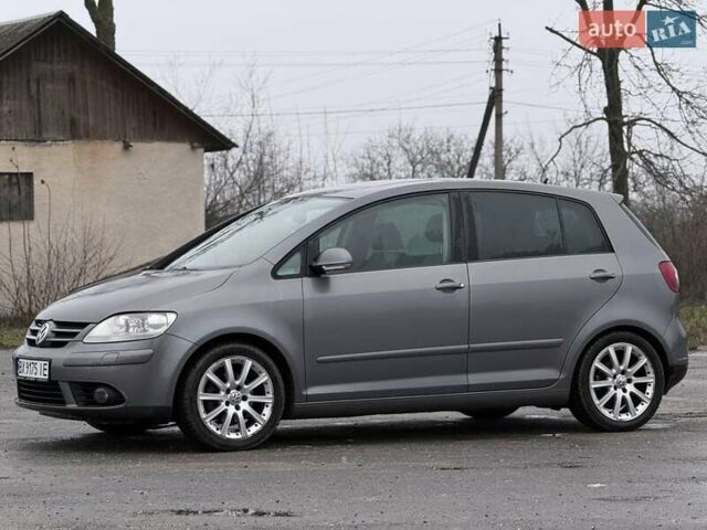 Сірий Фольксваген Golf Plus, об'ємом двигуна 1.39 л та пробігом 266 тис. км за 7150 $, фото 10 на Automoto.ua