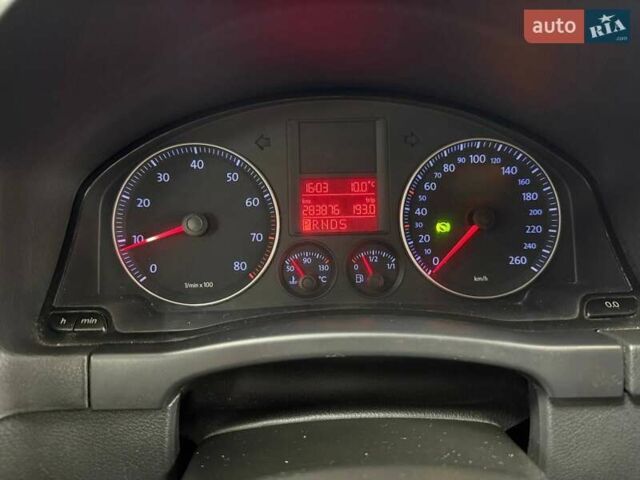 Серый Фольксваген Гольф Плюс, объемом двигателя 1.6 л и пробегом 283 тыс. км за 6490 $, фото 22 на Automoto.ua