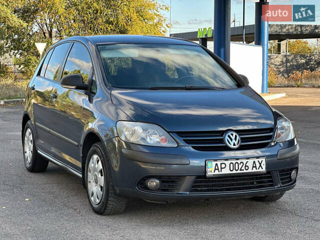 Фольксваген Гольф Плюс 2007 в Днепре (Днепропетровске) на Automoto.ua Серый Фольксваген Гольф Плюс, объемом двигателя 1.6 л и пробегом 233 тыс. км за 7299 $, фото 3 на Automoto.ua