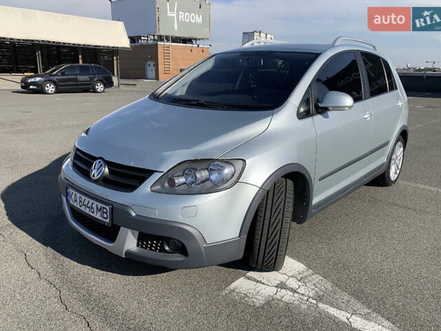 Сірий Фольксваген Golf Plus, об'ємом двигуна 1.6 л та пробігом 253 тис. км за 9800 $, фото 1 на Automoto.ua