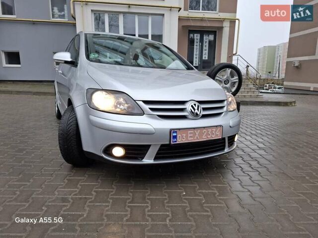 Сірий Фольксваген Golf Plus, об'ємом двигуна 1.41 л та пробігом 224 тис. км за 5850 $, фото 1 на Automoto.ua