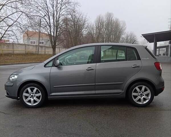 Сірий Фольксваген Golf Plus, об'ємом двигуна 1.4 л та пробігом 186 тис. км за 5899 $, фото 3 на Automoto.ua