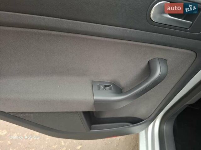 Серый Фольксваген Гольф Плюс, объемом двигателя 1.4 л и пробегом 222 тыс. км за 5850 $, фото 31 на Automoto.ua