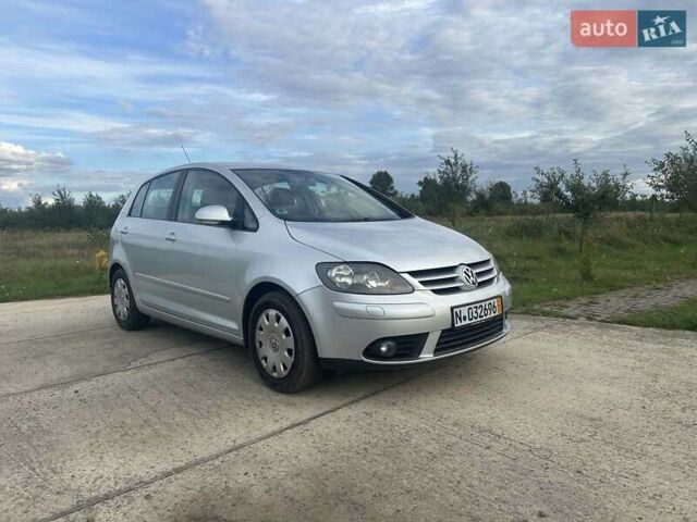 Сірий Фольксваген Golf Plus, об'ємом двигуна 0 л та пробігом 190 тис. км за 6450 $, фото 3 на Automoto.ua