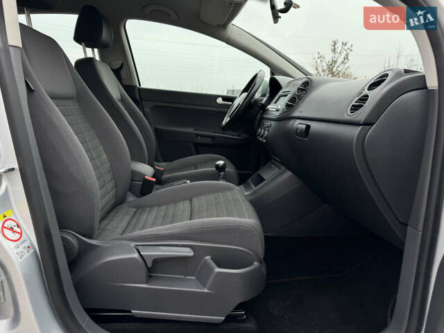 Сірий Фольксваген Golf Plus, об'ємом двигуна 1.4 л та пробігом 225 тис. км за 5300 $, фото 20 на Automoto.ua