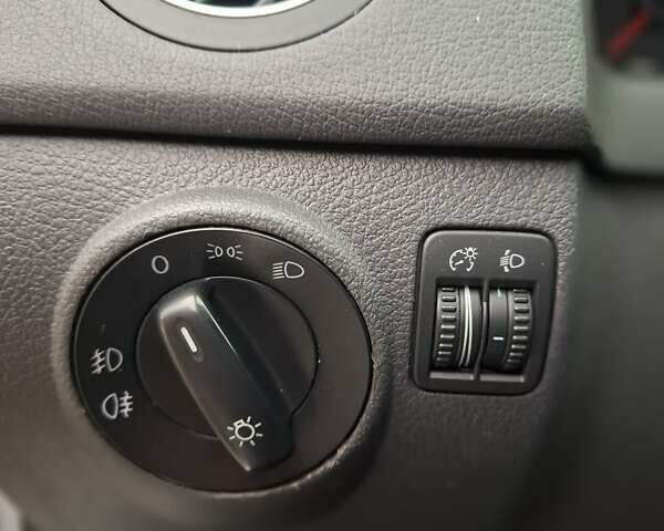 Серый Фольксваген Гольф Плюс, объемом двигателя 1.4 л и пробегом 222 тыс. км за 5850 $, фото 29 на Automoto.ua