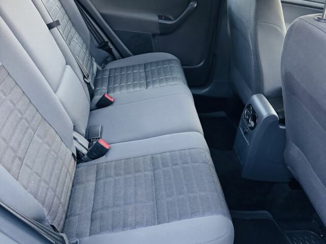 Серый Фольксваген Гольф Плюс, объемом двигателя 1.6 л и пробегом 180 тыс. км за 5699 $, фото 13 на Automoto.ua