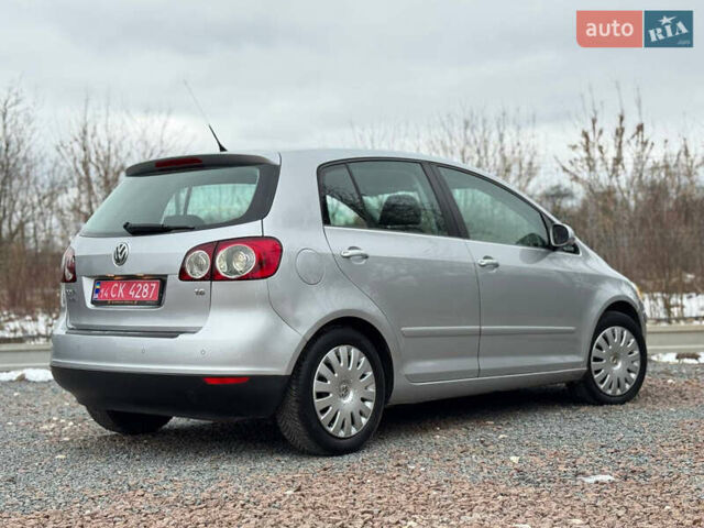 Серый Фольксваген Гольф Плюс, объемом двигателя 1.6 л и пробегом 220 тыс. км за 6190 $, фото 39 на Automoto.ua