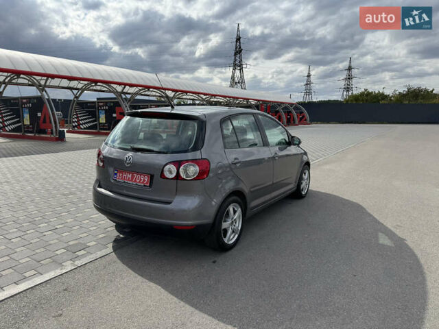 Фольксваген Гольф Плюс 2007 в Полтаве на Automoto.ua Серый Фольксваген Гольф Плюс, объемом двигателя 1.6 л и пробегом 249 тыс. км за 7400 $, фото 5 на Automoto.ua