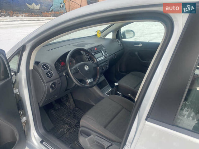 Сірий Фольксваген Golf Plus, об'ємом двигуна 1.6 л та пробігом 176 тис. км за 4990 $, фото 11 на Automoto.ua