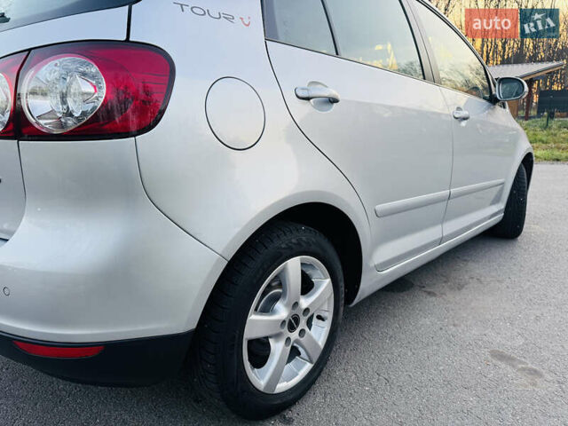 Серый Фольксваген Гольф Плюс, объемом двигателя 1.6 л и пробегом 180 тыс. км за 5699 $, фото 19 на Automoto.ua