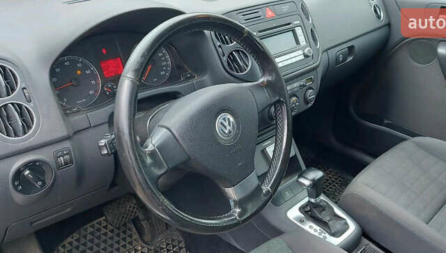 Серый Фольксваген Гольф Плюс, объемом двигателя 0 л и пробегом 196 тыс. км за 4555 $, фото 15 на Automoto.ua