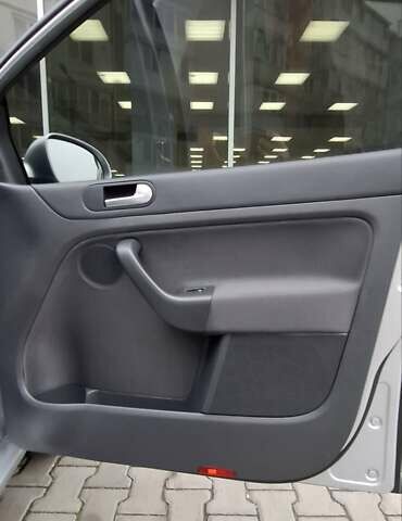 Серый Фольксваген Гольф Плюс, объемом двигателя 1.6 л и пробегом 191 тыс. км за 6900 $, фото 49 на Automoto.ua