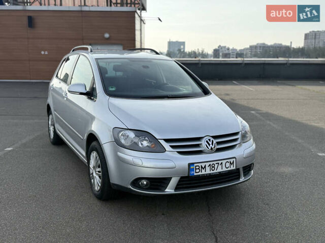 Серый Фольксваген Гольф Плюс, объемом двигателя 1.39 л и пробегом 252 тыс. км за 5900 $, фото 1 на Automoto.ua