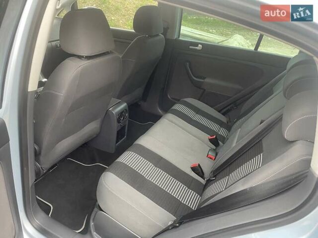 Серый Фольксваген Гольф Плюс, объемом двигателя 1.6 л и пробегом 198 тыс. км за 6900 $, фото 24 на Automoto.ua