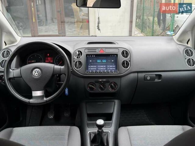 Сірий Фольксваген Golf Plus, об'ємом двигуна 1.9 л та пробігом 241 тис. км за 6600 $, фото 44 на Automoto.ua