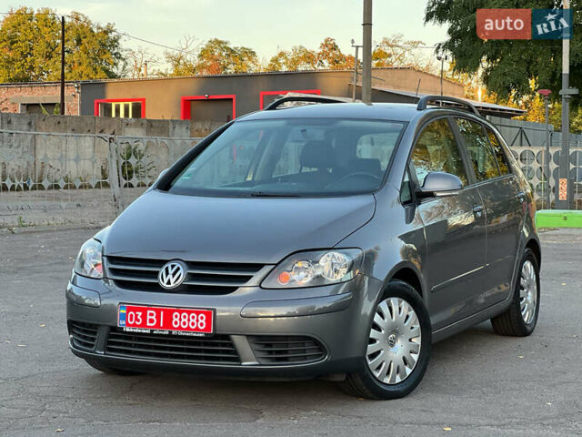 Сірий Фольксваген Golf Plus, об'ємом двигуна 1.6 л та пробігом 230 тис. км за 6650 $, фото 1 на Automoto.ua