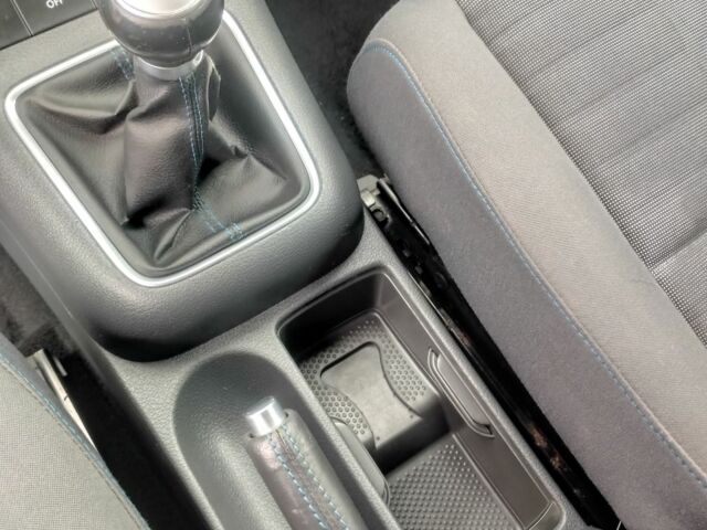 Сірий Фольксваген Golf Plus, об'ємом двигуна 1.6 л та пробігом 183 тис. км за 6600 $, фото 20 на Automoto.ua