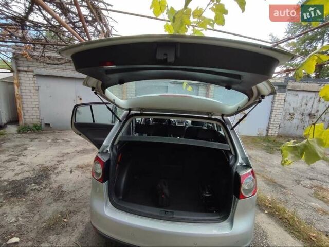 Серый Фольксваген Гольф Плюс, объемом двигателя 1.4 л и пробегом 193 тыс. км за 6400 $, фото 8 на Automoto.ua