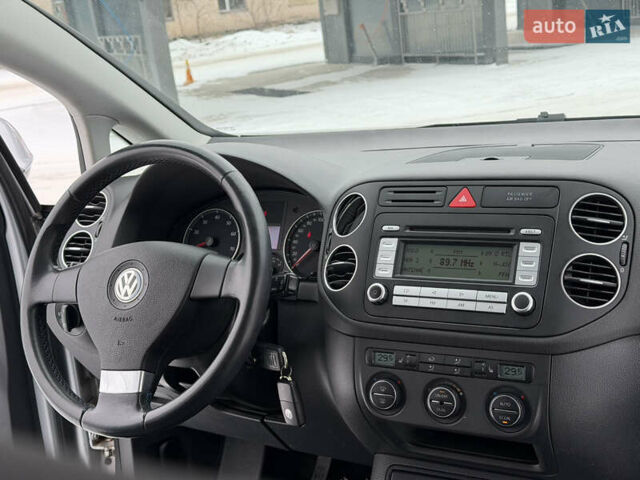 Сірий Фольксваген Golf Plus, об'ємом двигуна 1.6 л та пробігом 224 тис. км за 6550 $, фото 34 на Automoto.ua