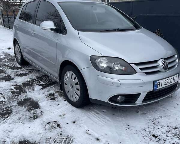 Серый Фольксваген Гольф Плюс, объемом двигателя 1.39 л и пробегом 211 тыс. км за 7000 $, фото 1 на Automoto.ua