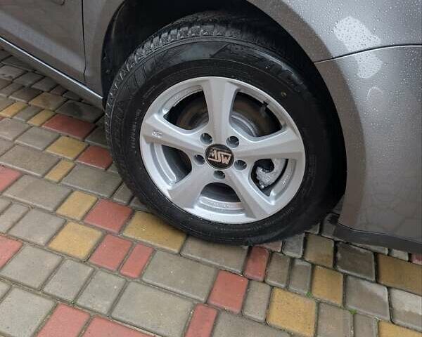 Сірий Фольксваген Golf Plus, об'ємом двигуна 1.62 л та пробігом 194 тис. км за 6000 $, фото 2 на Automoto.ua