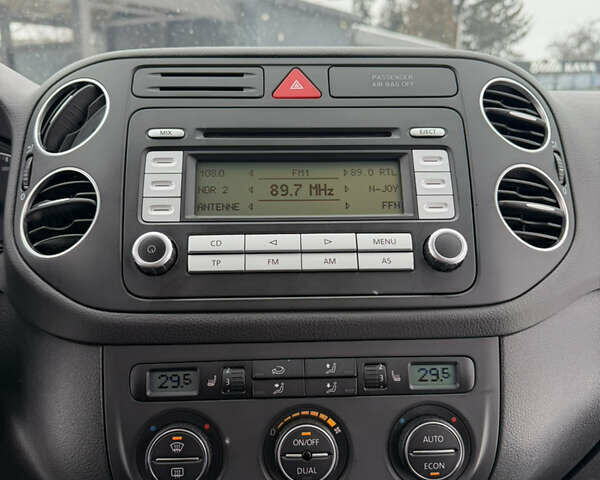 Сірий Фольксваген Golf Plus, об'ємом двигуна 1.6 л та пробігом 224 тис. км за 6550 $, фото 45 на Automoto.ua