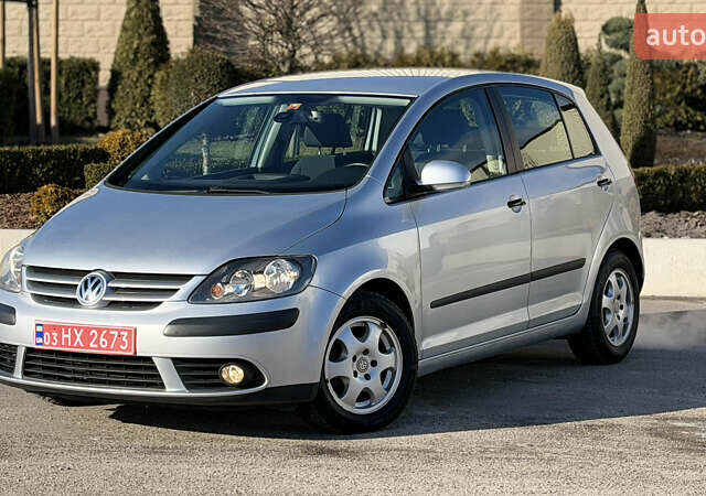 Серый Фольксваген Гольф Плюс, объемом двигателя 1.4 л и пробегом 181 тыс. км за 6999 $, фото 4 на Automoto.ua