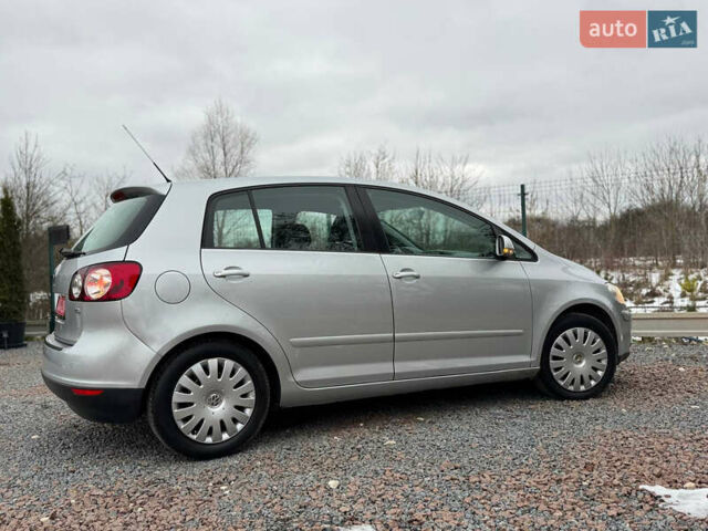 Серый Фольксваген Гольф Плюс, объемом двигателя 1.6 л и пробегом 220 тыс. км за 6190 $, фото 43 на Automoto.ua
