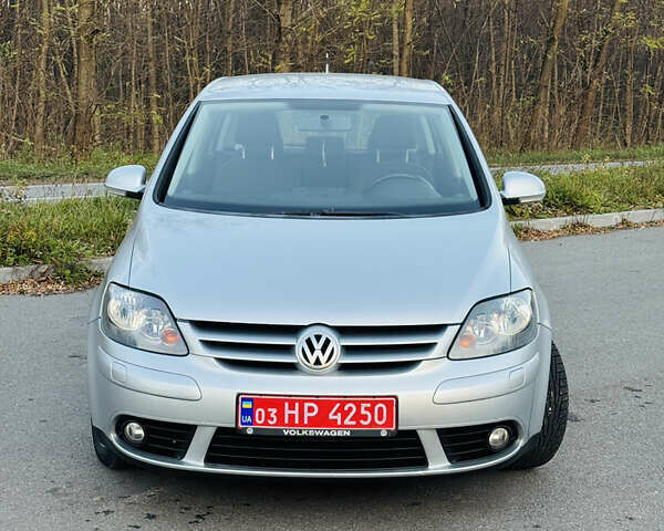 Серый Фольксваген Гольф Плюс, объемом двигателя 1.6 л и пробегом 180 тыс. км за 5699 $, фото 7 на Automoto.ua