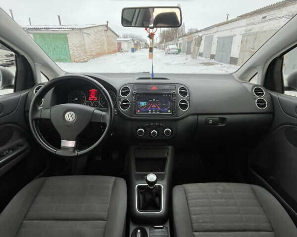 Сірий Фольксваген Golf Plus, об'ємом двигуна 1.6 л та пробігом 172 тис. км за 5700 $, фото 13 на Automoto.ua