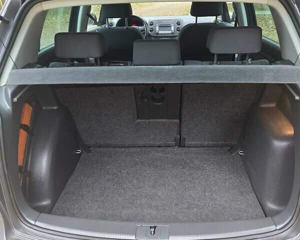 Фольксваген Гольф Плюс 2007 в Луцке на Automoto.ua Серый Фольксваген Гольф Плюс, объемом двигателя 1.6 л и пробегом 226 тыс. км за 6000 $, фото 12 на Automoto.ua