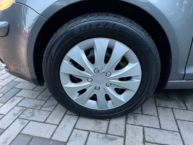 Серый Фольксваген Гольф Плюс, объемом двигателя 1.6 л и пробегом 227 тыс. км за 7300 $, фото 14 на Automoto.ua